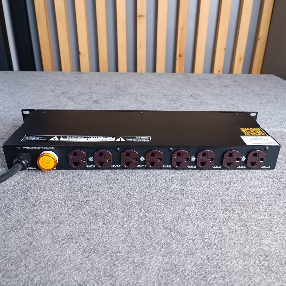 ปลั๊กน้ำตาล COMSON AEC-10 รุ่นใหม่ ปลั๊กRACK 12ช่อง มิเตอร์ วัด4แบบ AEC10 AEC 10 ปลั๊กพ่วงติดแร็ค ปลั๊กรางจ่ายกระแสไฟ คอมสัน หน้าจอแสดงผลและเบรกเกอร์ เอไอ-ไพศาล