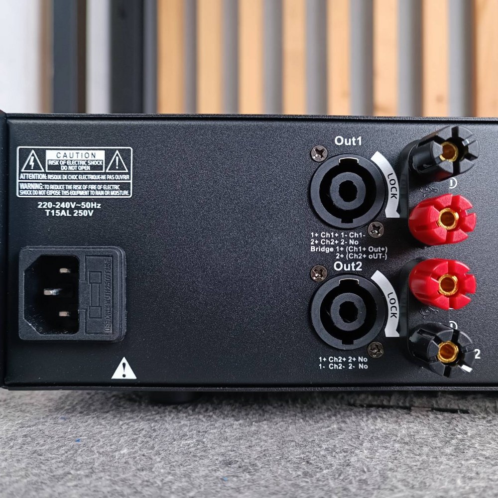 HOTROCK EM-2700 POWERAMP เพาเวอร์แอมป์ 2 แชนแนล กำลังขับ 600 วัตต์ที่ 8 โอห์ม EM 2700 EM2700 เอไอ-ไพศาล