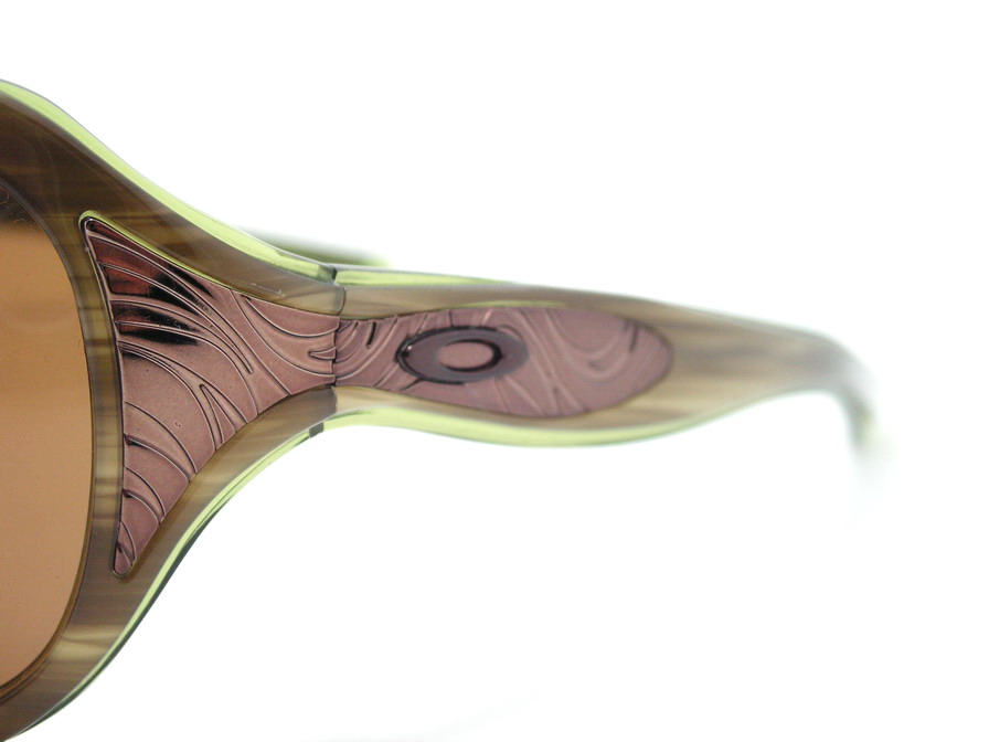 แว่นกันแดด Oakley Embrace สี Moss สวยมากมายค่ะ ของแท้และถูกที่สุด ส่งตรงจากUS.ค่ะ