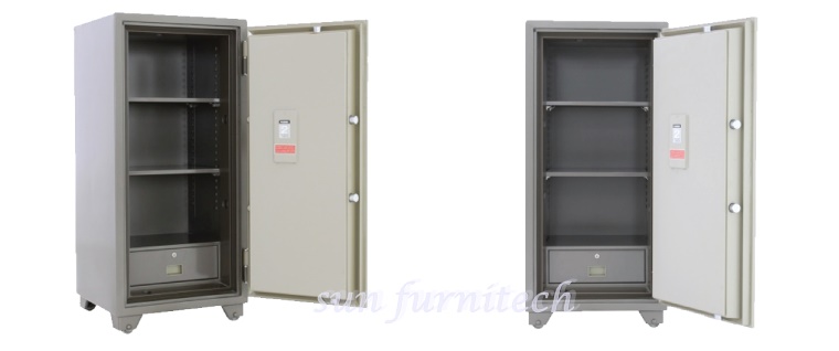 ตู้เซฟนิรภัยขนาดใหญ่, ตุ้เซฟนิรภัยกันไฟ น้ำหนัก 250 กก. มี 2 กุญแจ 1 รหัส ยี่ห้อ ลีโก้ (LEECO) รุ่น 702T