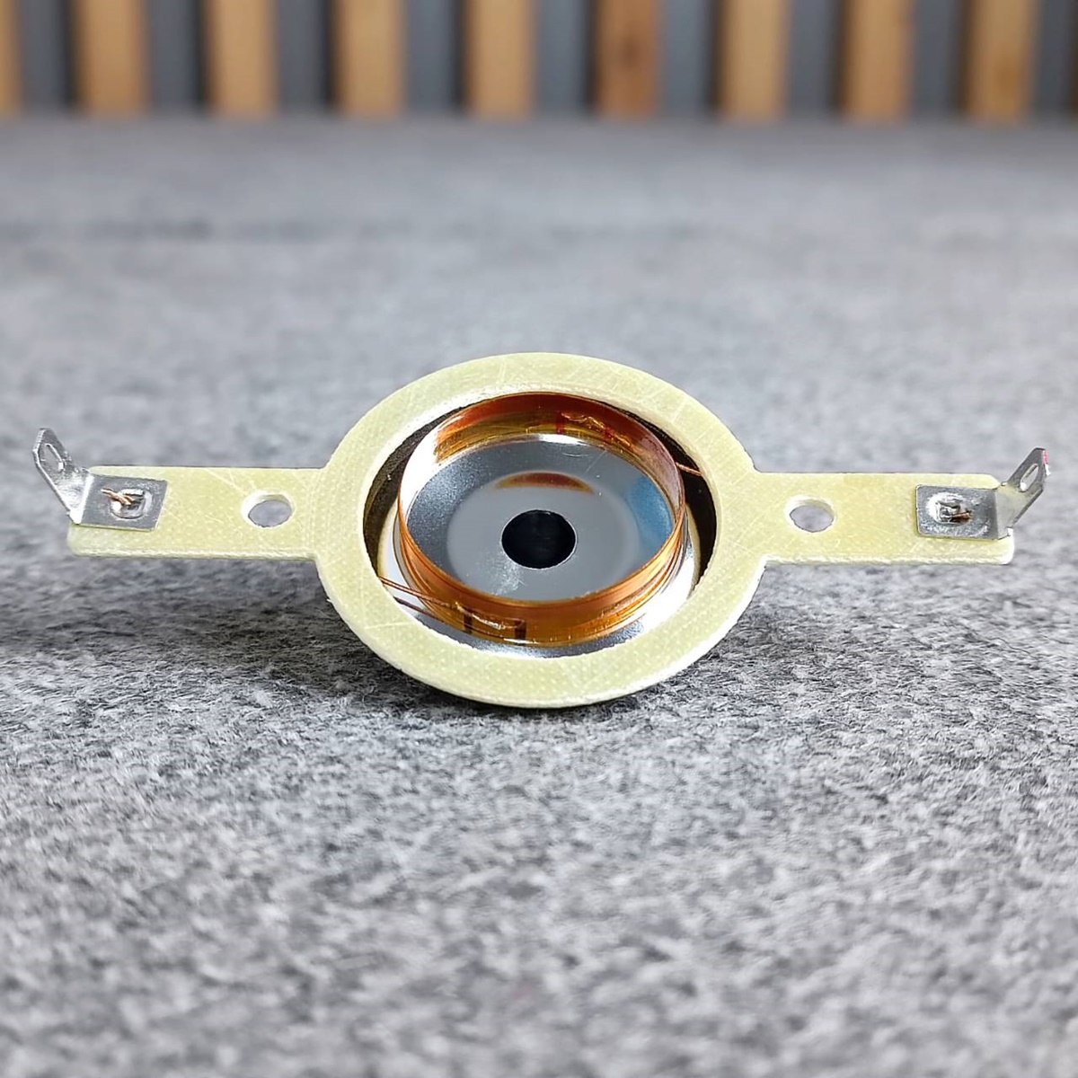 วอยซ์แหลมจานไทเทเนียมฟ้า VOICE วอยซ์ เสียงแหลม รถยนต์ วอยซ์ลำโพง แหลมจาน รุ่นพิเศษ ไทเทเนียม แท้ สีฟ้า ความต้านทาน 4 โอห์ม เอไอ-ไพศาล