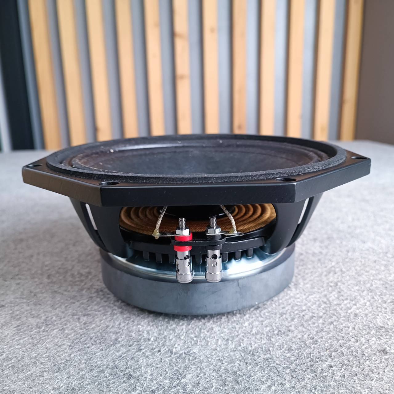 สินค้าเสียหายจากการขนส่ง KANE ชนะเลิศ ลำโพง8" โครงหล่อ วอยซ์เบียด,โครงแตก ดอก ลำโพง KA NE ลำโพง8นิ้ว คาเนะ เอไอ-ไพศาล