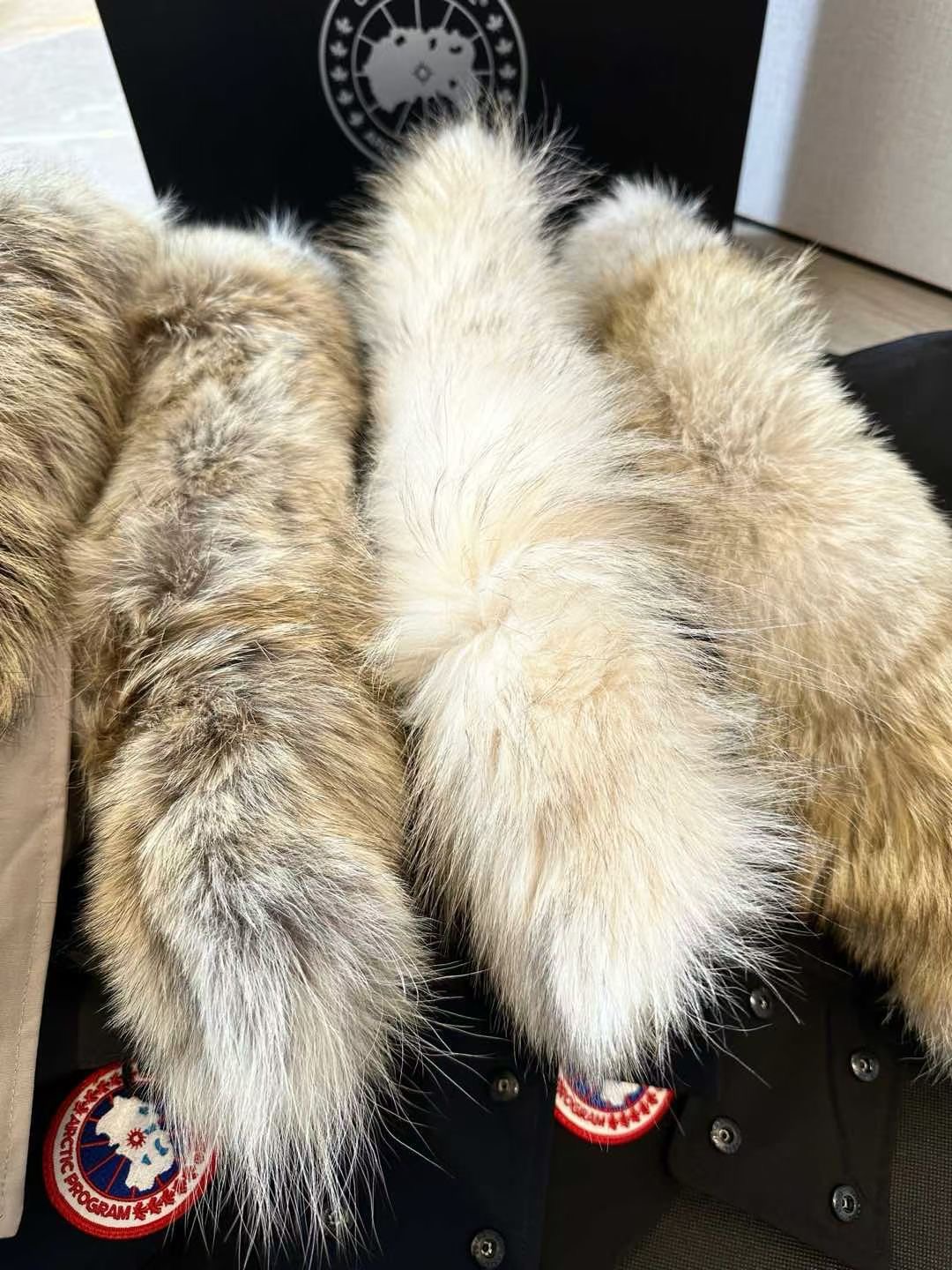 เสื้อแจ๊คเก็ต Canada goose Wyndham Parka ใส่ได้ชายหญิง ฮู้ดขนเฟอร์ถอดแยกได้ สินค้าใหม่ ของแท้