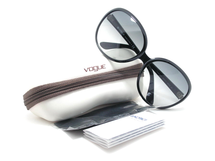 หมดแล้วค่ะ+++แว่นกันแดด Vogue แบรนด์นี้ใส่สวยแน่นอนค่ะ ของแท้และถูกที่สุด ส่งตรงจากUS.ค่ะ