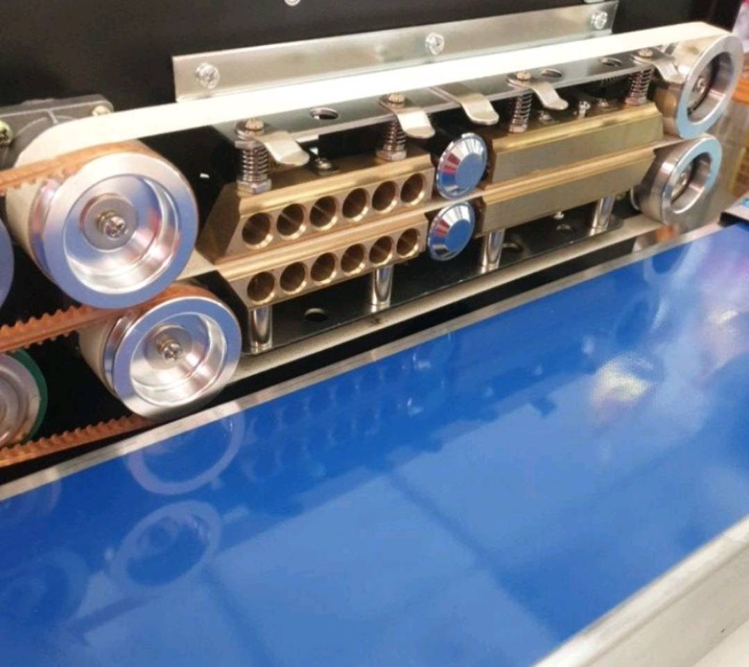 สายพานเทปรอน สายพานทนความร้อน สายพานเครื่องซีล