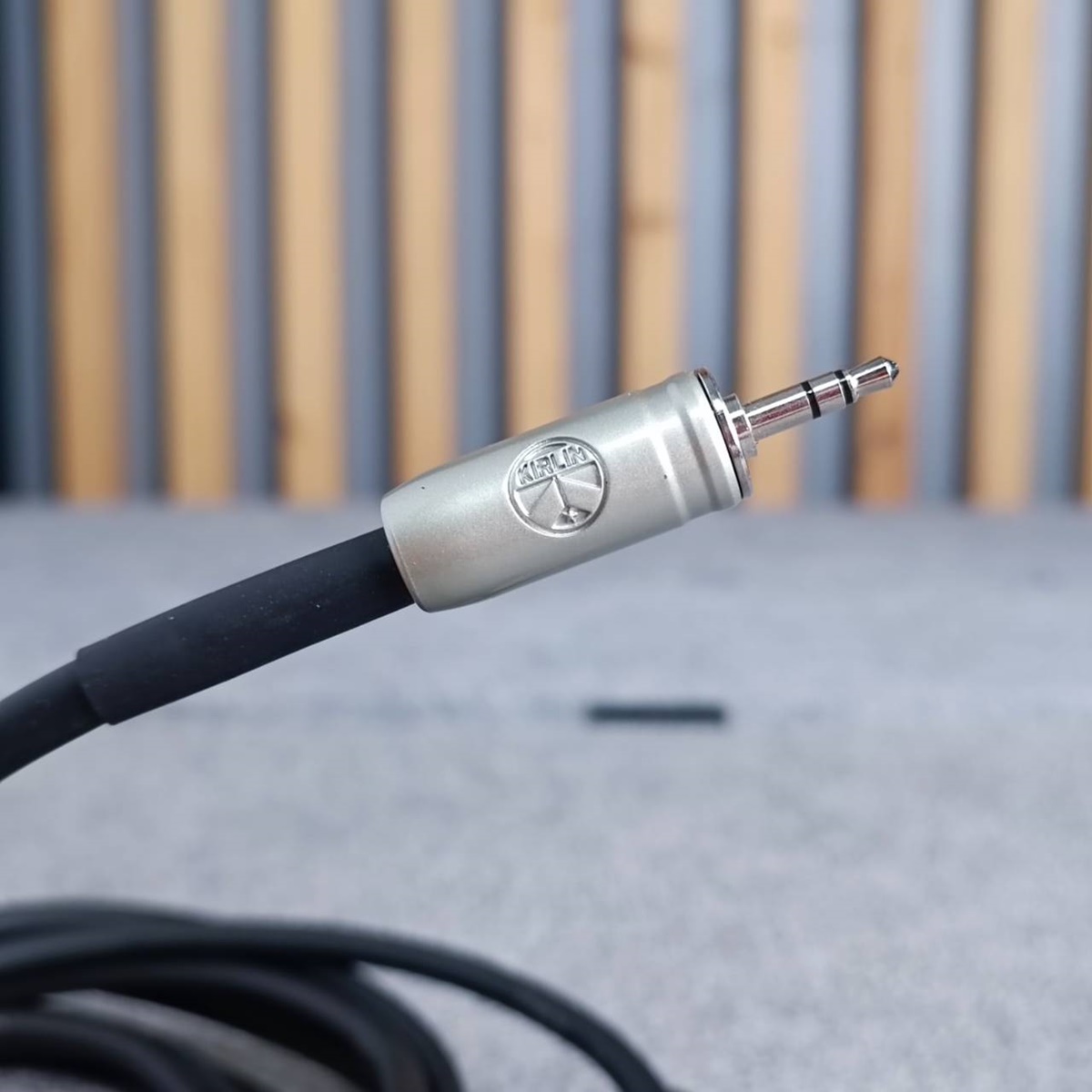 ยาว3เมตร KIRLIN AP-494PRL สาย XLR Female - 3.5MM TR-ST สายสัญญาณเสียง CANNONตัวเมีย ออก TR-ST เอไอ-ไพศาล