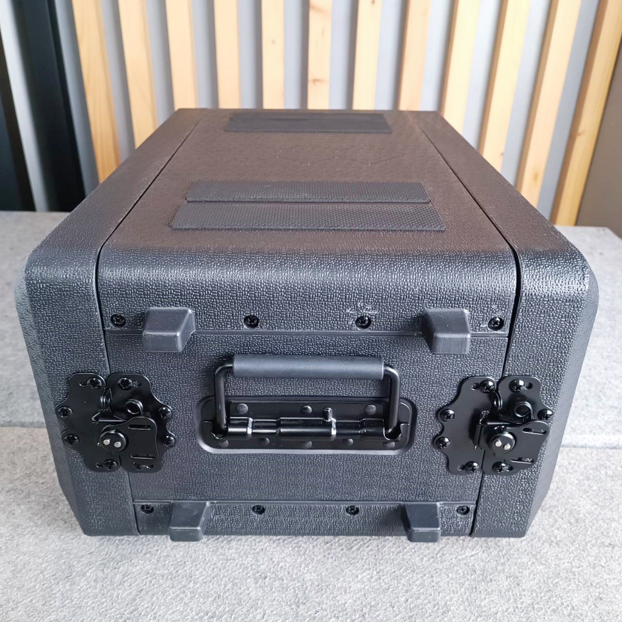 สินค้าเสียหายจากการขนส่ง NTS PE-4US RACK ลึก10นิ้ว (แร็คยุบตรงมุม) แร็ค รุ่น PE 4US PE4US 10" โพลีเอทิลีน ตู้Rack กล่องใส่อุปกรณ์เครื่องเสียง rack แร็ค4U เอไอ-ไพศาล