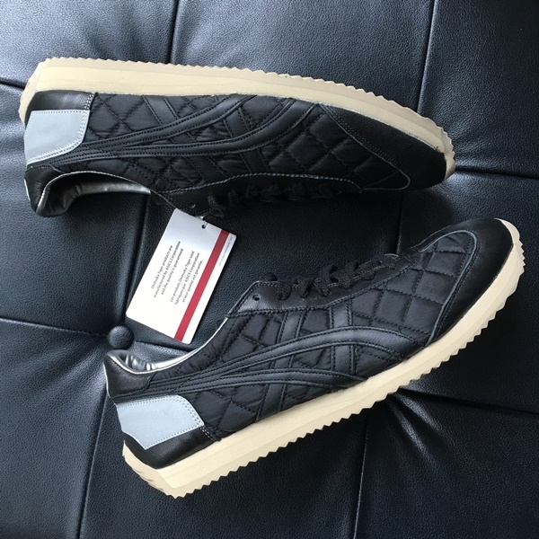 California 78 - Black / Black (Chanel) ลายตารางสีดำ (Show Case)