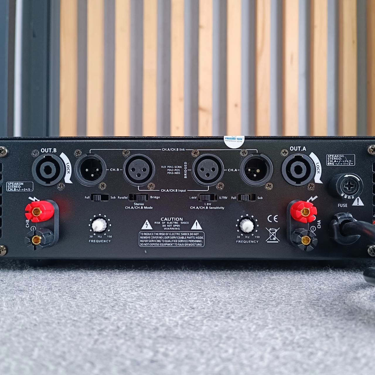PROEUROTECH XQ-1000 POWERAMP รุ่นใหม่ กำลังขับ 1000 วัตต์ เพาเวอร์แอมป์ โปรยูโรเทค ระบบหม้อแปลง มีจอ XQ 1000 XQ1000 เอไอ-ไพศาล