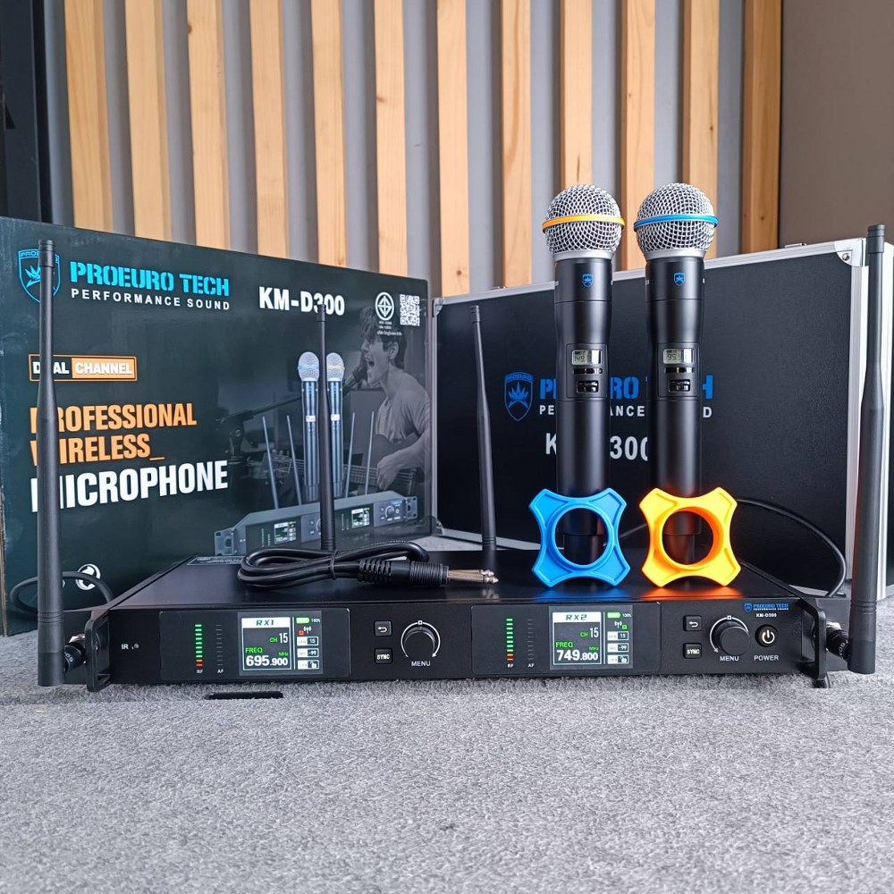 PROEUROTECH KM-D300 ไมค์ลอย UHF 4เสา ไมโครโฟน Wireless UHF ไมโครโฟนไร้สาย ไมค์ลอยคู่มือถือ โปรยูโรเทค KM D300 KMD300 เอไอ-ไพศาล