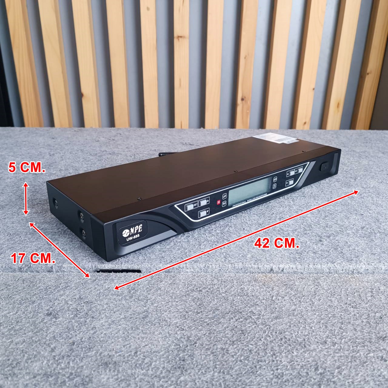 NPE UW-555 ไมค์ลอยคู่ ไมโครโฟนไร้สาย ถือคู่ UW 555 เอ็นพีอี Wirless Microphone UW555 เอไอ-ไพศาล