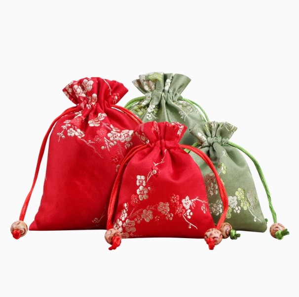 ถุงผ้า ใส่ของขวัญ ของชำร่วยงานแต่งงาน ปักลาย ดอกไม้ สวย ๆ ถุงใส่ของชำร่วย ลายดอกไม้ 208019