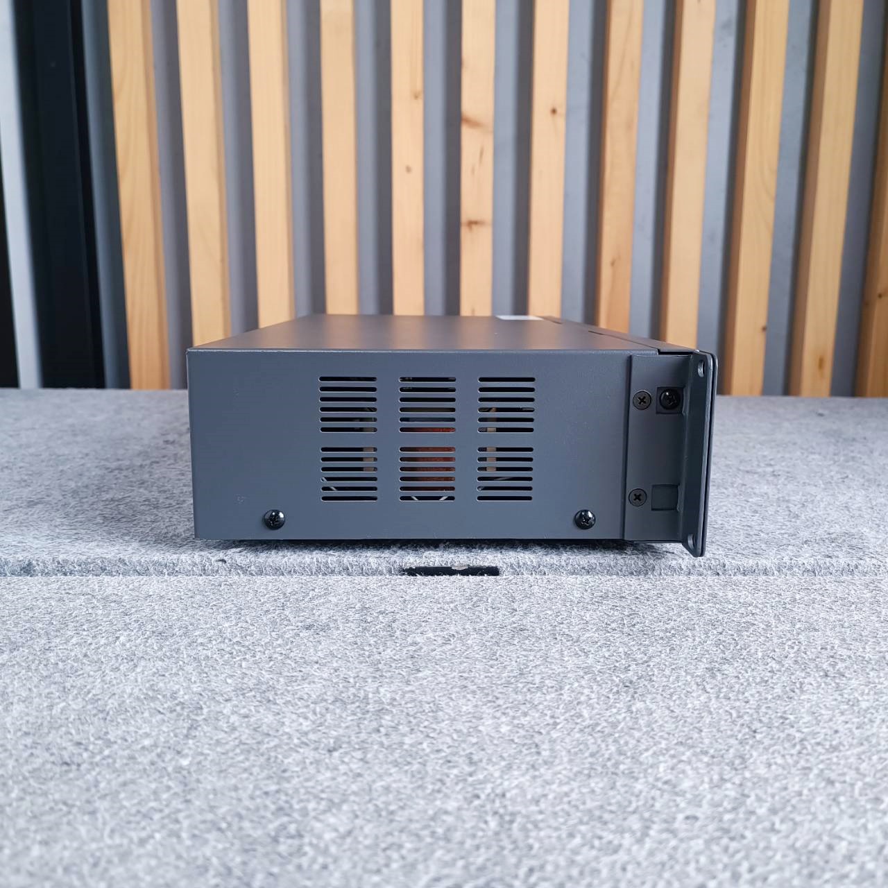 NPE DSL-10Z SELECTOR SWITCH เครื่องแยกสัญญาณ DSL 10 Z DSL10Z เครื่องแยกสัญญาณเสียง ซีเล็คเตอร์สวิทช์ เอไอ-ไพศาล