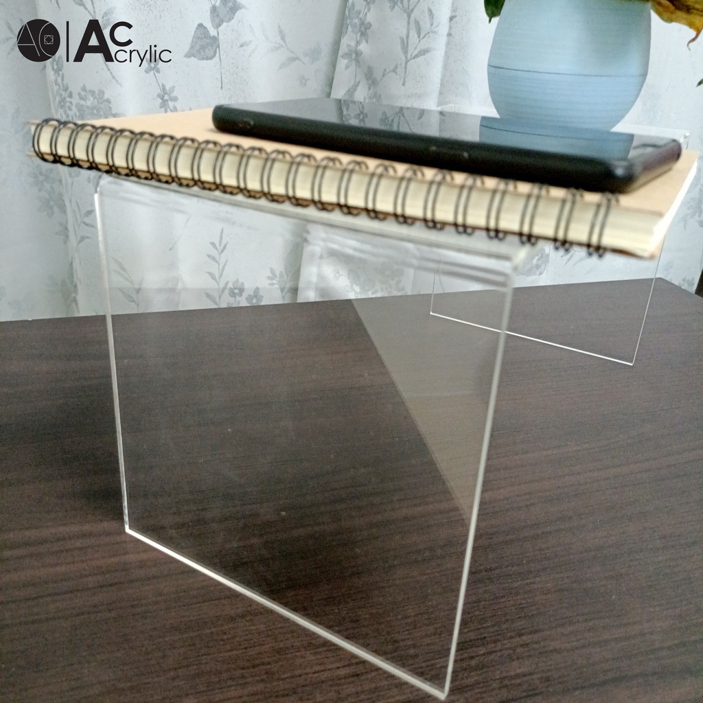 ชั้นวางโมเดล ชั้นวางของอะคริลิค ทรง U ขนาด ก15xย30xส15cm. หนา 4 มิล (U6)