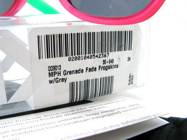 แว่นกันแดด Oakley MPH Frogskins สี Grenade Fade ใส่เท่ห์สุดๆค่ะ ของแท้และถูกที่สุด ส่งตรงจากUS.ค่ะ