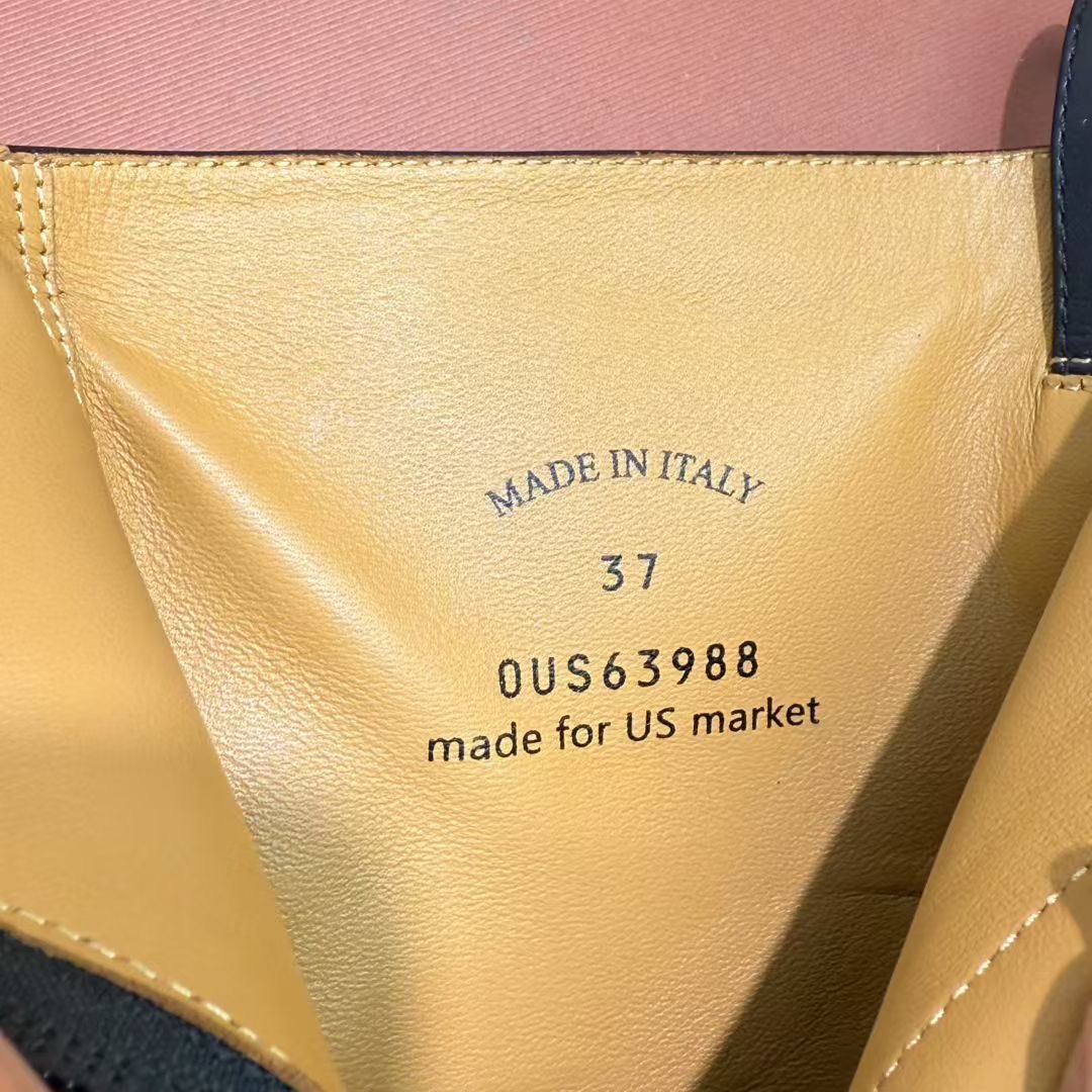 **do** รองเท้าหนังบู้ทสั้น Loro Piana Kilda Ankle Boot มีซิปข้าง หนังนิ่มมาก มีไซส์ 35-39 สินค้าใหม่ ของแท้