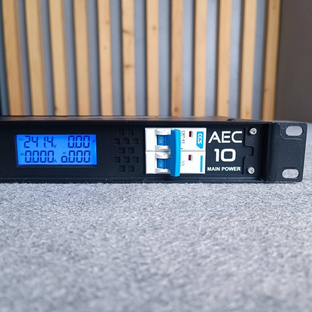 ปลั๊กน้ำตาล COMSON AEC-10 รุ่นใหม่ ปลั๊กRACK 12ช่อง มิเตอร์ วัด4แบบ AEC10 AEC 10 ปลั๊กพ่วงติดแร็ค ปลั๊กรางจ่ายกระแสไฟ คอมสัน หน้าจอแสดงผลและเบรกเกอร์ เอไอ-ไพศาล