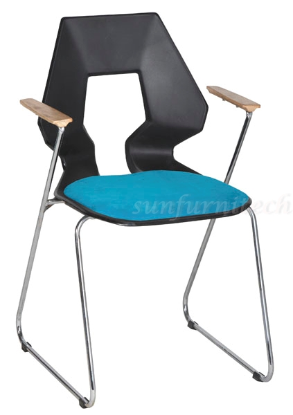 เก้าอี้อเนกประสงค์, เก้าอี้พลาสติก, เก้าอี้แฟชั่น, เก้าอี้โมเดิร์น, เก้าอี้โรงหาร, เก้าอี้ร้านอาหาร มีท้าวแขน มีเบาะ พนักพิงรูแชมเปญ VC รุ่น VC-824