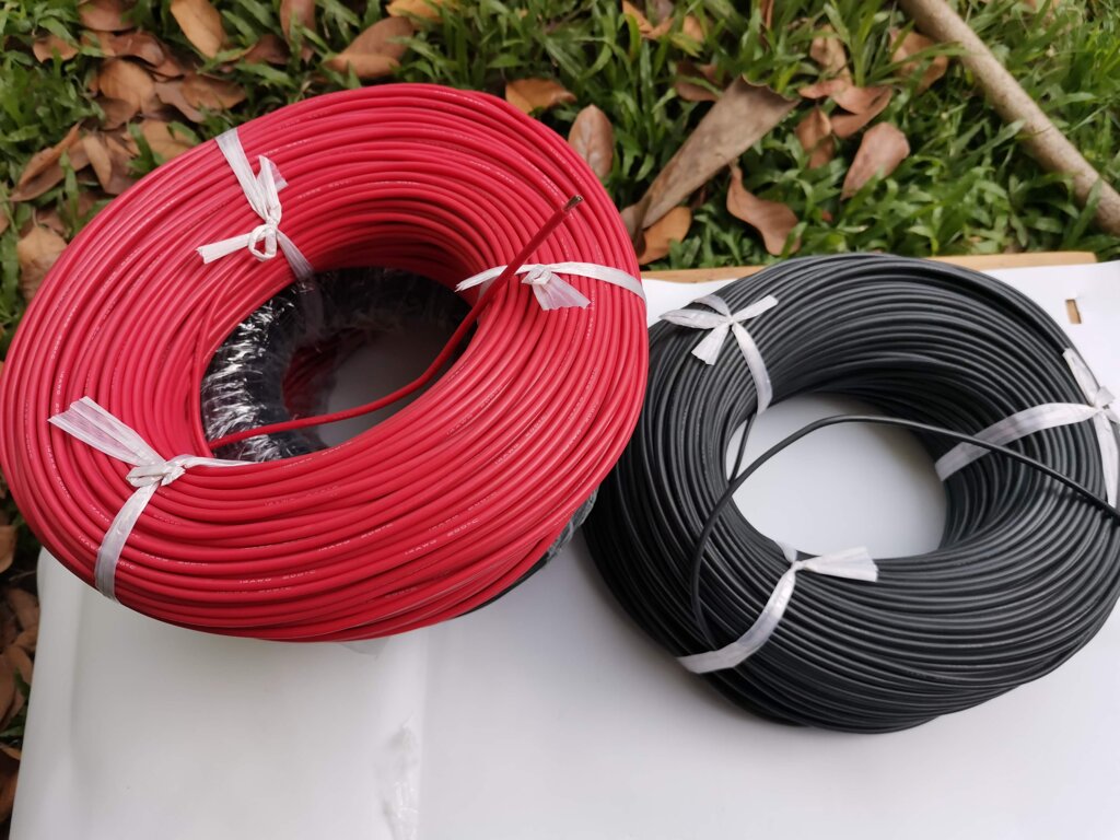 สายไฟซิลิโคน 20AWG , 18AWG , 16AWG , 14AWG , 12AWG , 10AWG , 8AWG สายทองแดง ทนความร้อนสูง 200องศา สายนิ่ม อ่อนตัว โค้งงอดี ราคาขายต่อ 1 เมตร