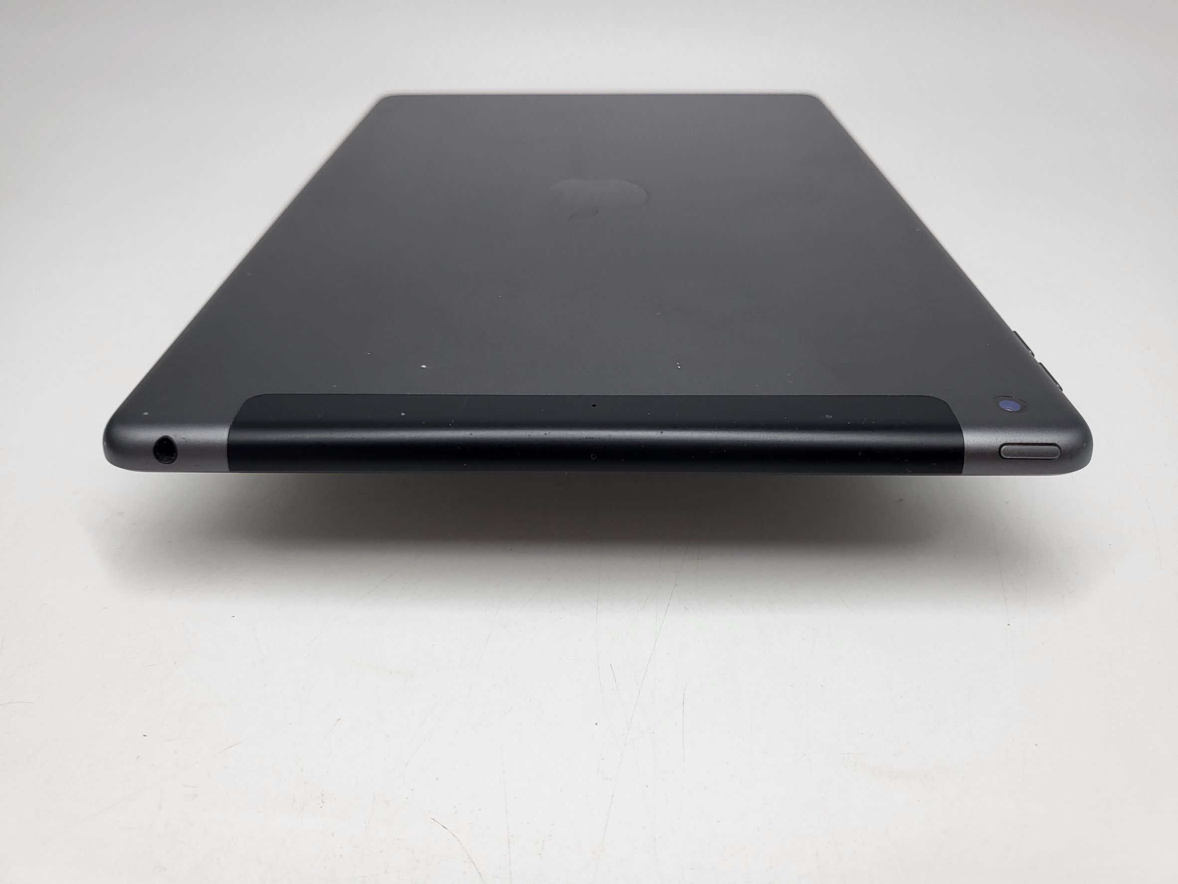 9️⃣ iPad 9th 64GB Space Gray Wi-Fi+Cellular 9️⃣ ใส่ซิมได้ ราคาสุดคุ้ม