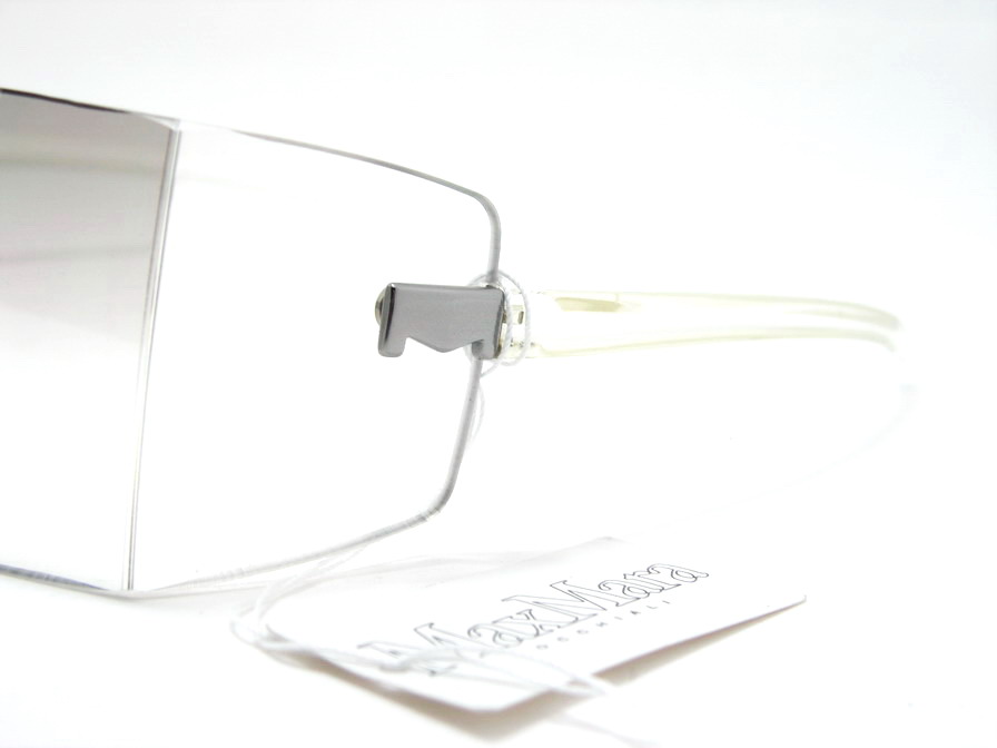 แว่นกันแดด Max Mara !!!Clearance sale ไปเลยค่ะ ของแท้100%และถูกสุดๆ ส่งตรงจากUS.ค่ะ