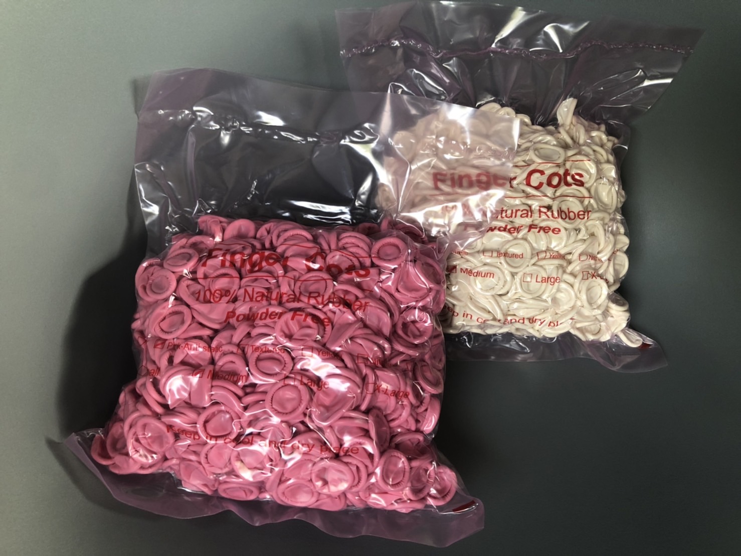 ถุงนิ้วยางป้องกันไฟฟ้าสถิตย์ สีชมพู ( Pink Finger Cots )