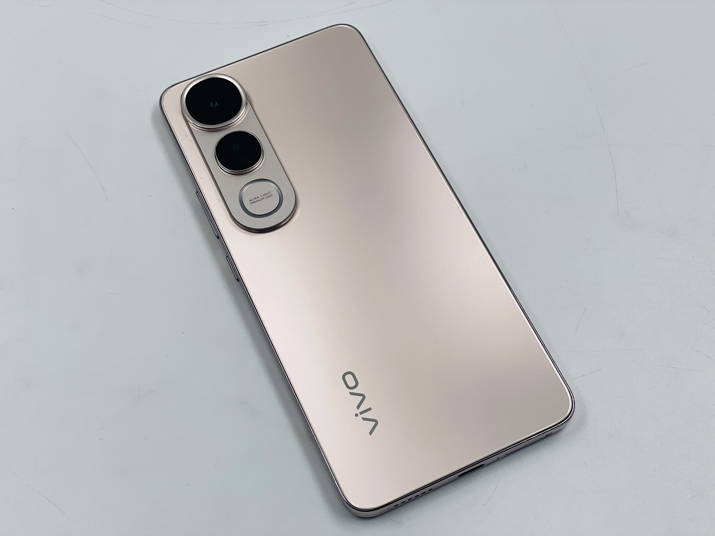 🧊 vivo V50 Lite (12+512GB) Titanium Gold (5G) 🧊 😻 vivo สภาพดี ความจุเยอะ พร้อมประกันศูนย์❗️ราคาคุ้มๆ 😻