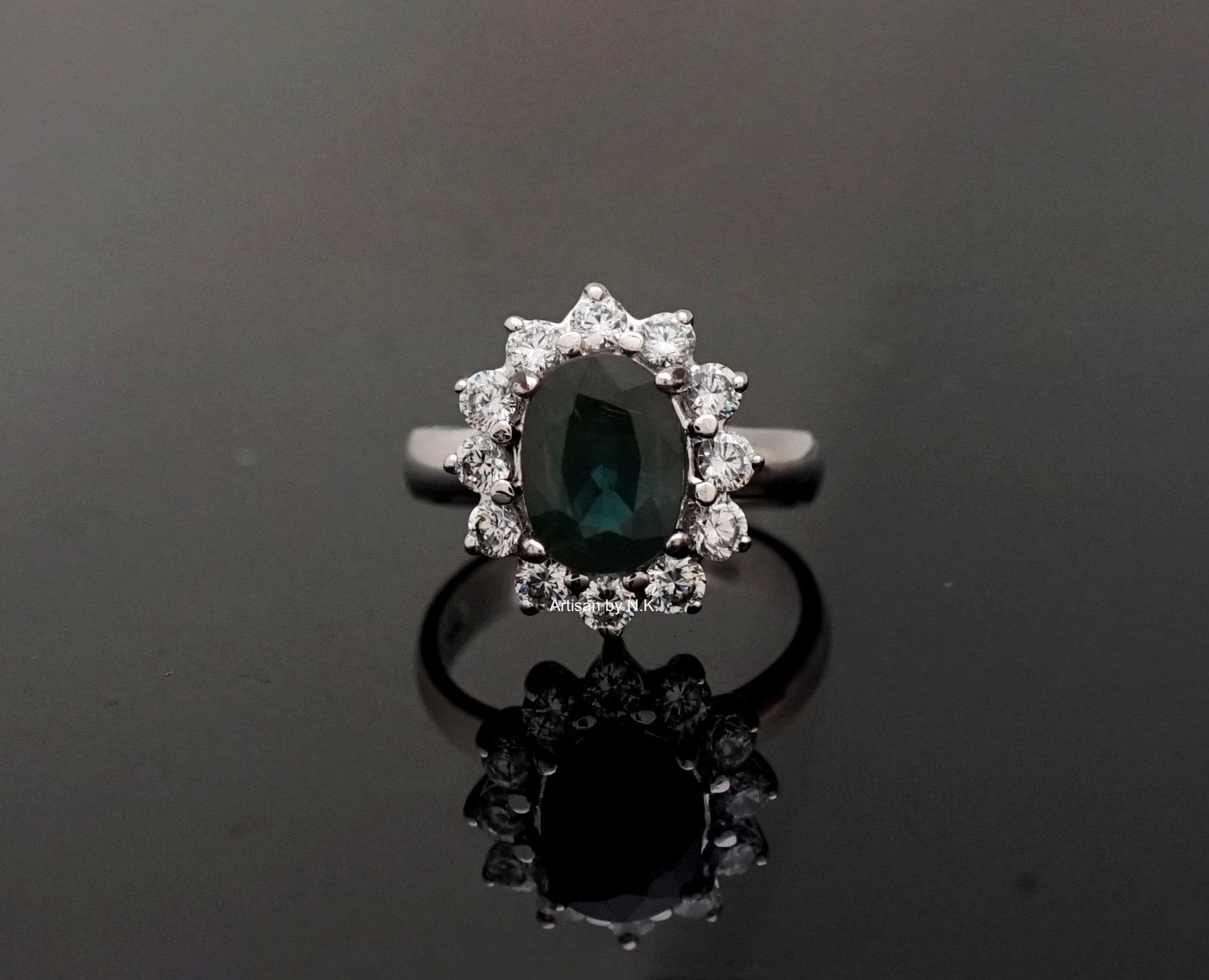 แหวนไพลินแท้ (Silver Ring with Natural Green Sapphire)