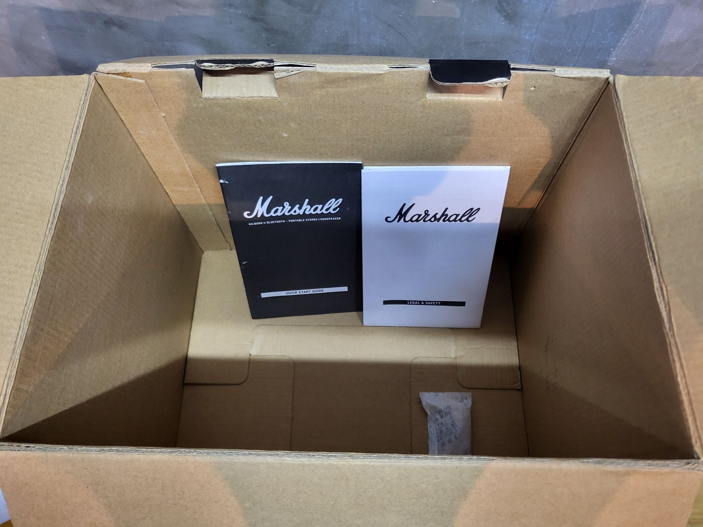 📢 Marshall Kilburn II Black&Brass Black 📢🎃 มาแล้ว Kilburn II ศูนย์ไทย ครบกล่อง 🎃