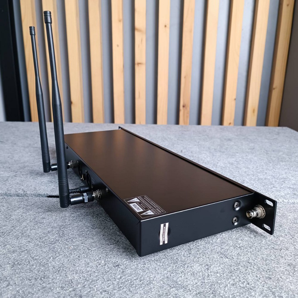 TADA U-660LV ไมค์ลอยคู่ ไมค์ลอยมือถือคู่UHF มีกระเป๋า ไมค์ลอย ไมค์คาราโอเกะ WIRELESS MICROPHONE ธาดา TA DA U 660LV TA-DA U660LV เอไอ-ไพศาล