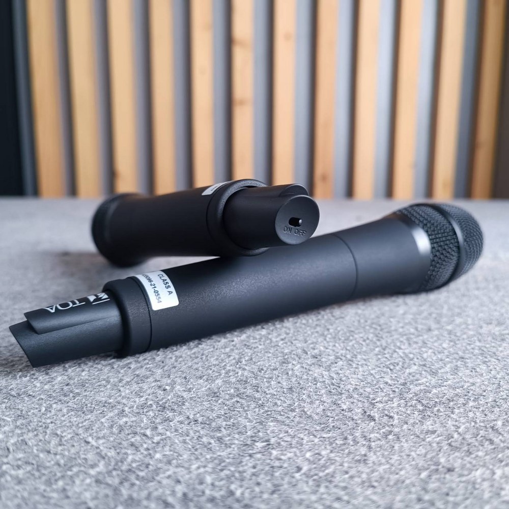 TOA WS-422 AS ไมค์ลอย ถือคู่ ย่าน UHF ความถี่ตอบสนอง 80 Hz - 15,000 Hz ติดตั้งสะดวกรวดเร็วใช้งานง่าย ใช้ถ่าน AA WS 422 AS WS422 AS WS 422AS WS422AS เอไอ-ไพศาล
