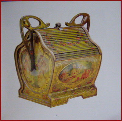 Biscuit Tins 1868 - 1939 008821