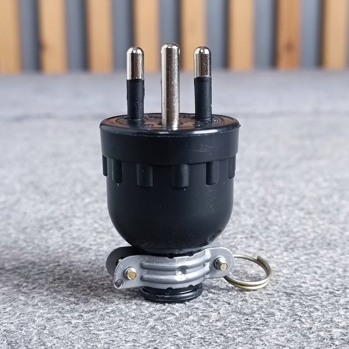 SOKAWA S-312 ปลั๊กตัวผู้ยาง3ขา มี มอก. ปลั๊กยางตัวผู้ 3ขา 16A 250V ทองเหลืองอย่างดี ปลั๊กยางกลมมีห่วง แบบต่อสายไฟ เอไอ-ไพศาล