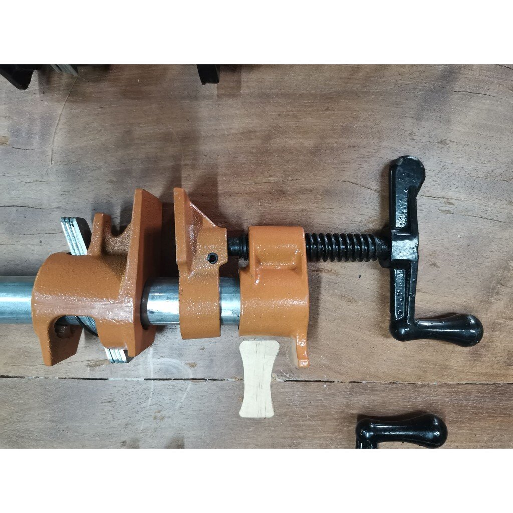 Pipe clamp แคล๊มท่อ แคล็มท่อ งานดีแข็งแรงใช้งานง่ายมาก หมุนลืนที่จับสบายมือ ไม่รวมท่อ