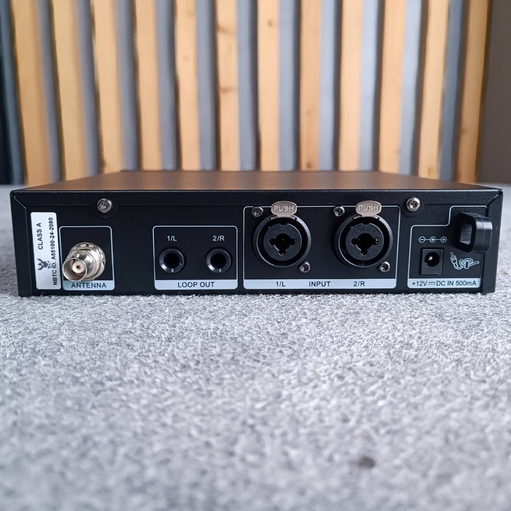 Relacart PM-100S Wireless Ear Monitor PM 100S PM100S ระบบอินเอียร์มอนิเตอร์ไร้สาย UHF หูฟัง ช่วงความถี่ 694 – 704MHz เอไอ-ไพศาล