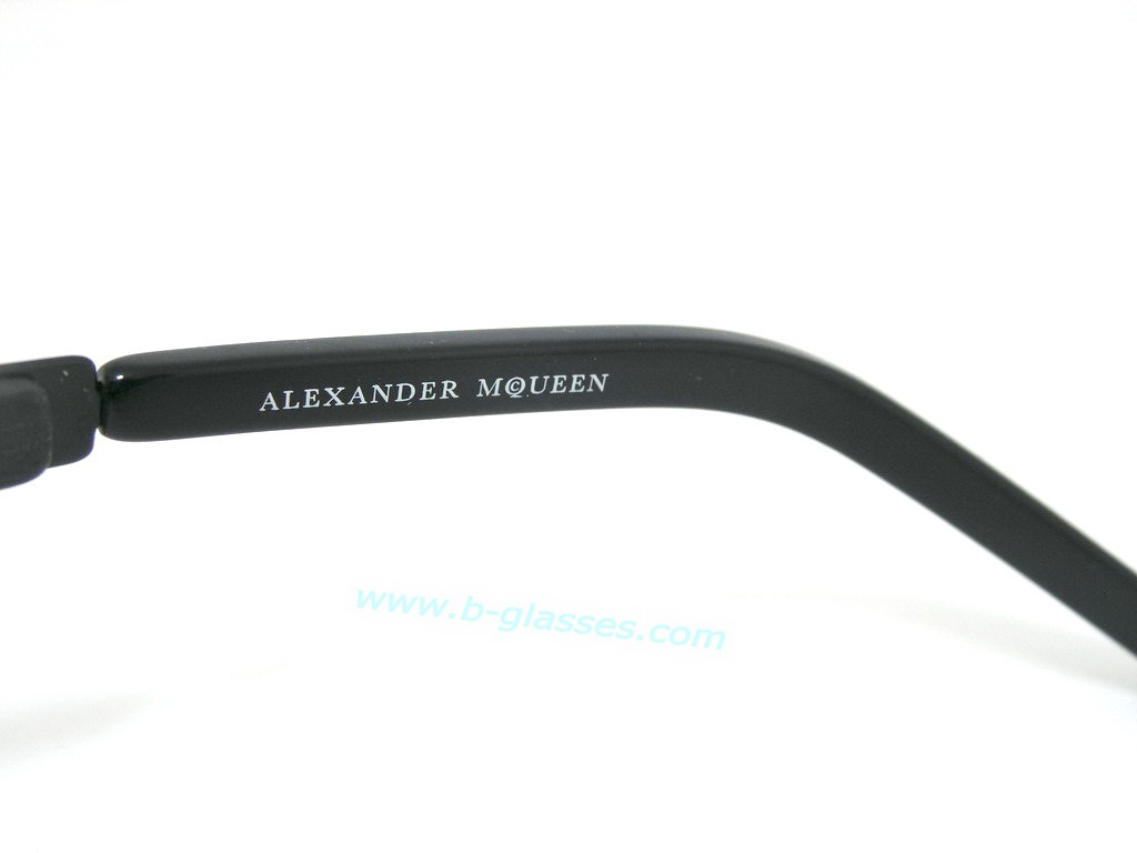 S แว่นกันแดด Alexander McQueen แบรนด์นี้หายากสุดๆค่ะ ของแท้100%และถูกสุดๆ ส่งตรงจากUS.ค่ะ