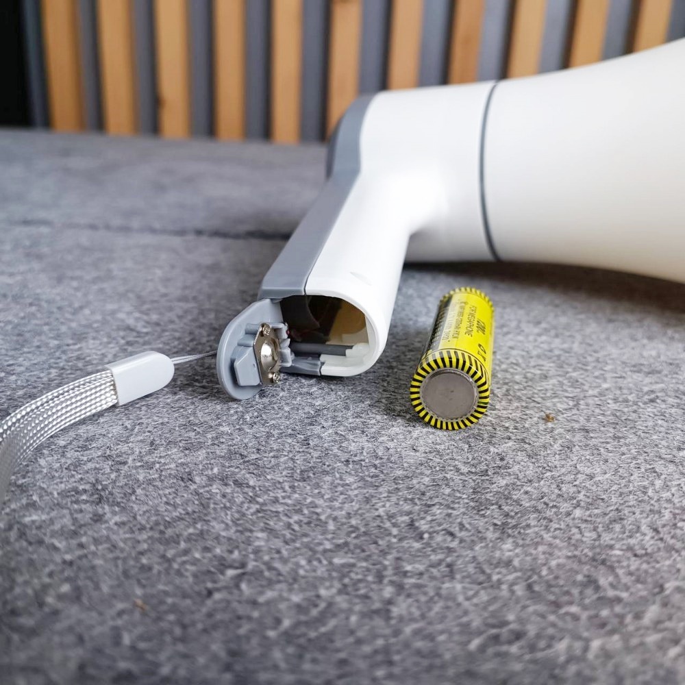 NPE SR-18 โทรโข่ง อัดเสียง ชาร์จแบตได้ USB Bluetooth Megaphone SR 18 SR18 เอไอ-ไพศาล