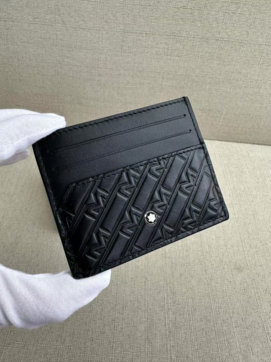 **do** กระเป๋าใส่บัตร MONTBLANC M_GRAM 4810 POCKET HOLDER 6CC สินค้าใหม่ ของแท้