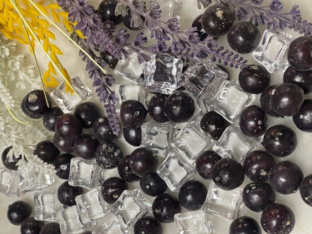 แบล็คเคอเร้นท์ปลอม (ขายยก 1 ถุง) Black currant