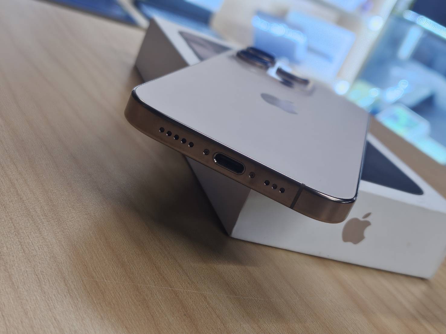 🧛♀️ iPhone 16 Pro 128GB Desert Titanium 🧛♀️ 💛#มาแล้ว I 16 Pro #ศูนย์แท้ แบต92% มีปกศ. ราคาสุดคุ้ม!! 💛