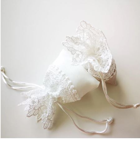 ถุงผ้าใส่ของชำร่วย ของแจก ของที่ระลึก ถุงผ้ากระสอบผสมผ้าลูกไม้ แบบไทย ๆ ขนาด 8x10.5 cm 921441