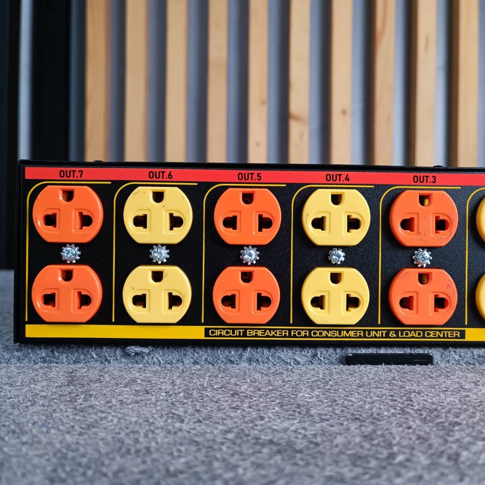 COMSON AEC-649 LOAD CENTER ตู้โหลดจ่ายไฟ8ช่อง AEC 649 AEC649 ตู้โหลดจ่ายไฟCOMSON comson เอไอ-ไพศาล