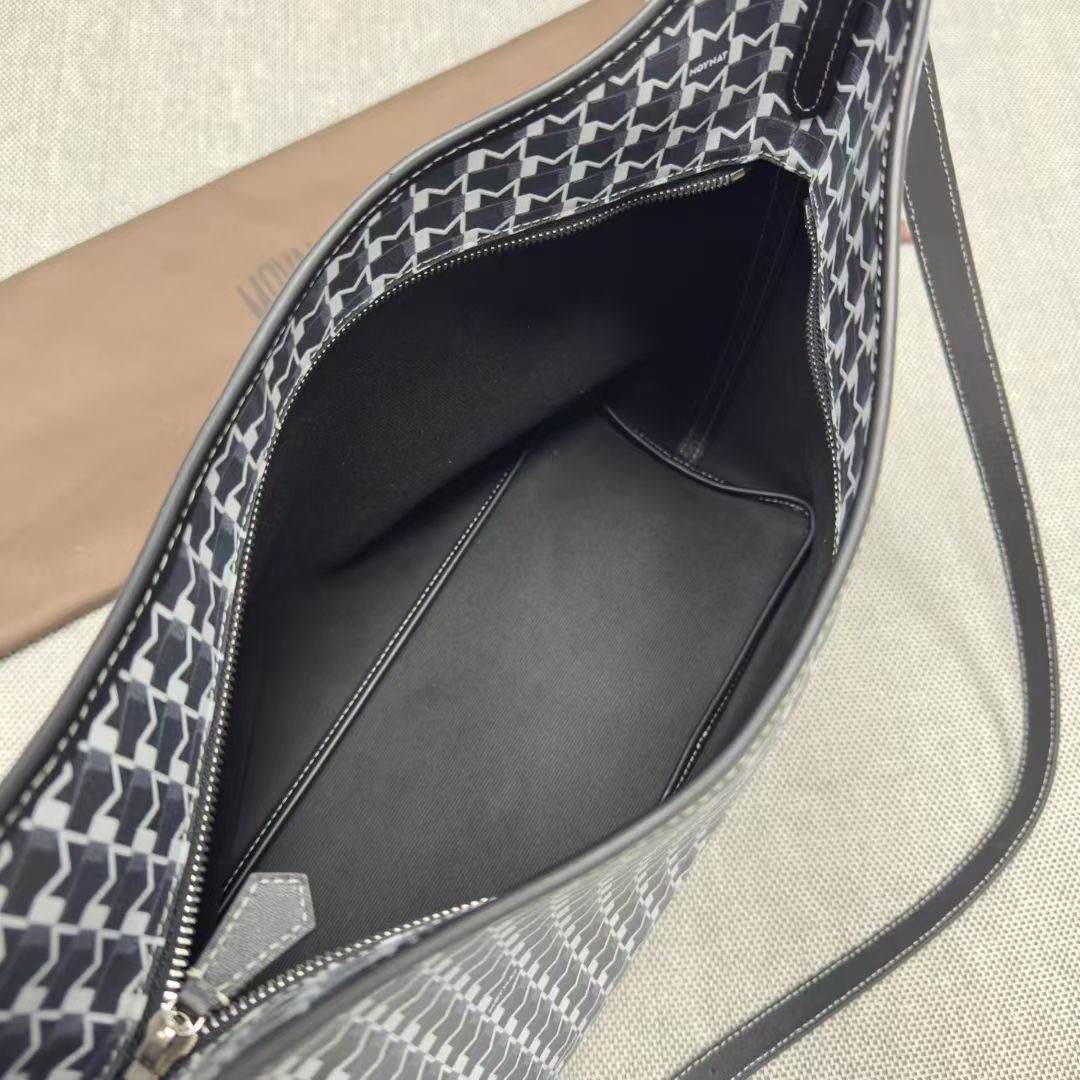 กระเป๋าแคนวาส Moynat Hobo Bag the House’s signature monogram canvas สินค้าใหม่ ของแท้