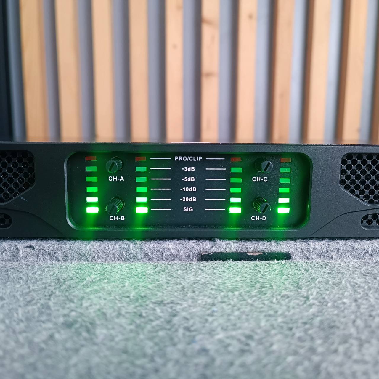 AUDIO JOCKEY A&J AJD-4600 POWERAMP 1U 4CH เพาเวอร์แอมป์ เครื่องขยายเสียง 4แชนแนล AJD 4600 AJD4600 เอไอ-ไพศาล