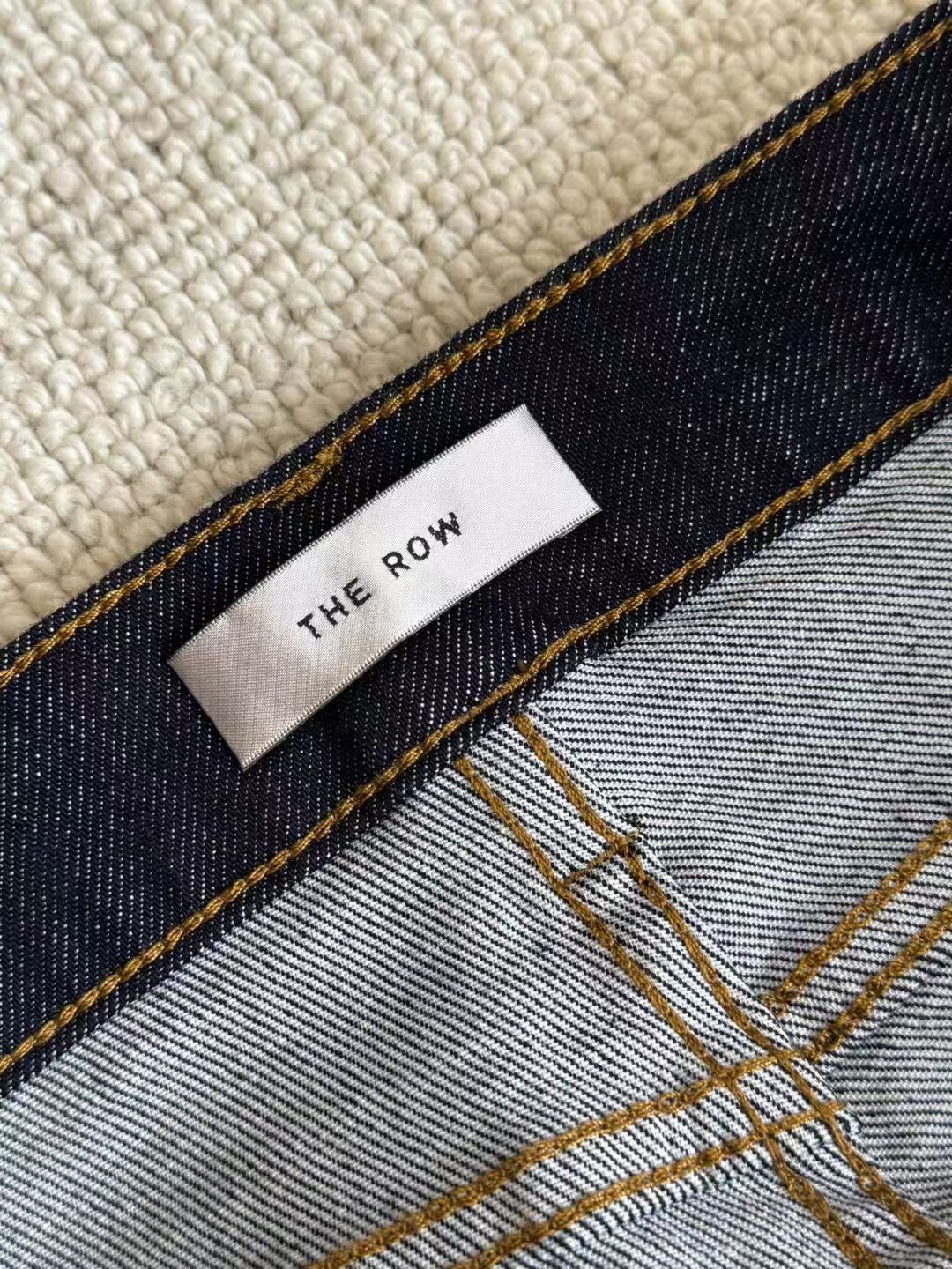 กางเกงยีนส์ขาตรง The Row มีผ้าคล้องเอว ของผู้หญิง สินค้าใหม่ ของแท้