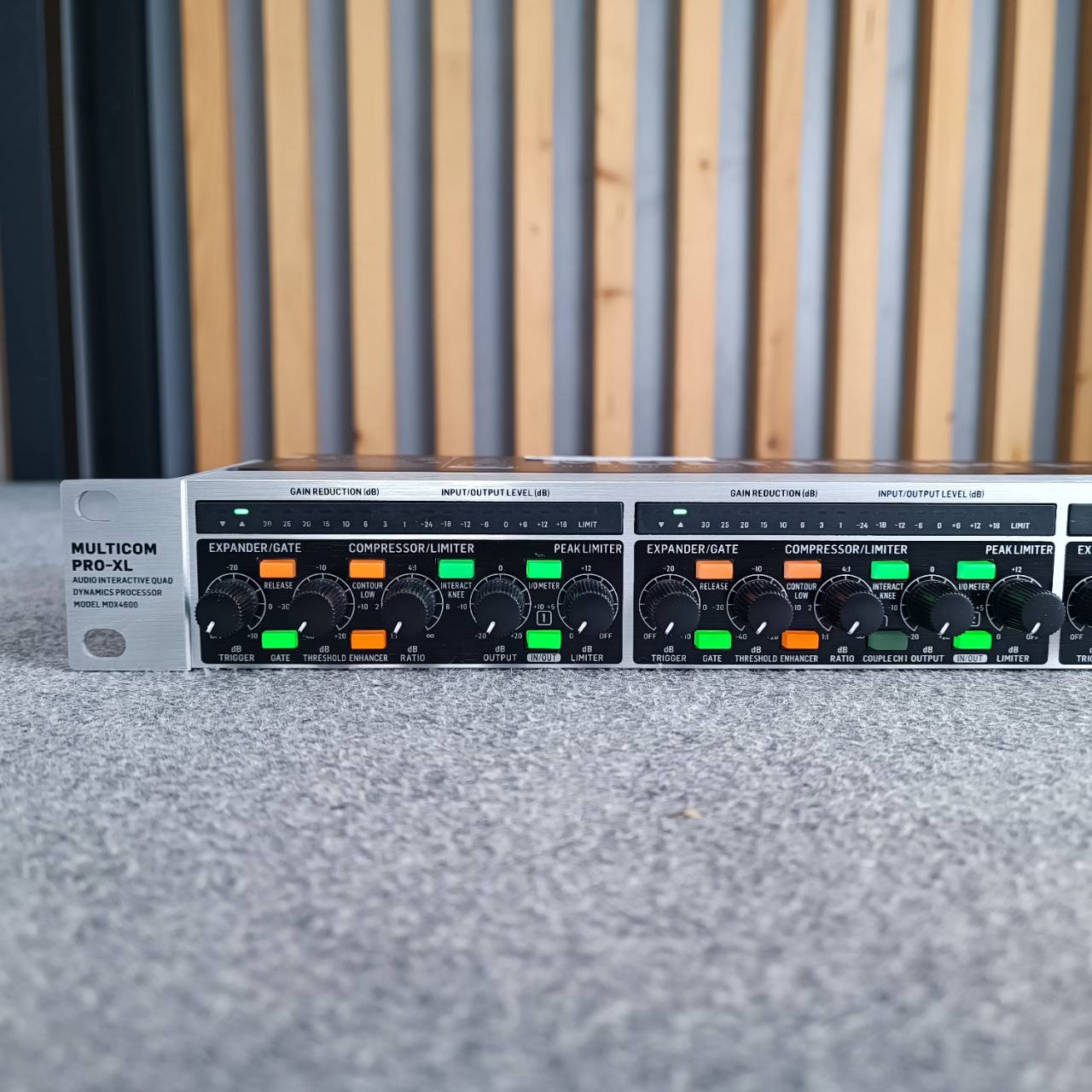 BEHRINGER MDX-4600 MULTICOM โปรเซสเซอร์ Compressor เครื่องเสียง MDX 4600 MDX4600 เอไอ-ไพศาล