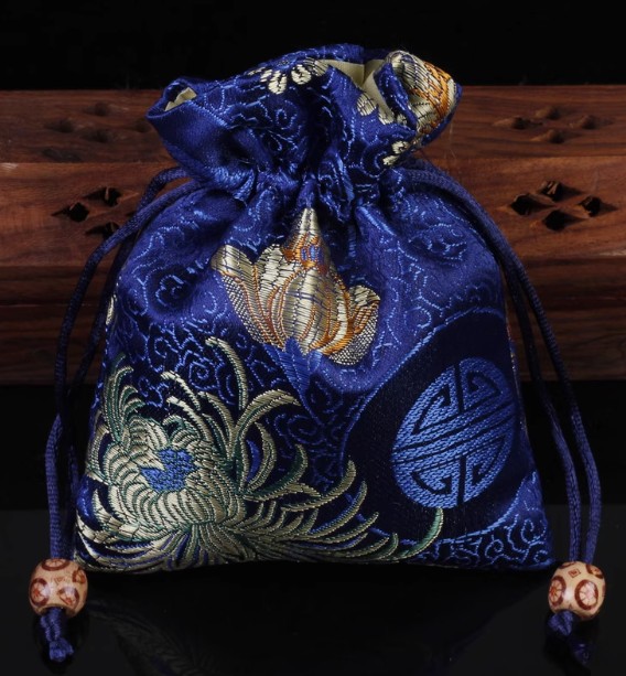 ถุงผ้าซาติน ลายดอกไม้ สวยหรู ถุงใส่ของขวัญ เครื่องประดับ ของชำร่วยงานแต่งงาน แจกคนสำคัญ 460909