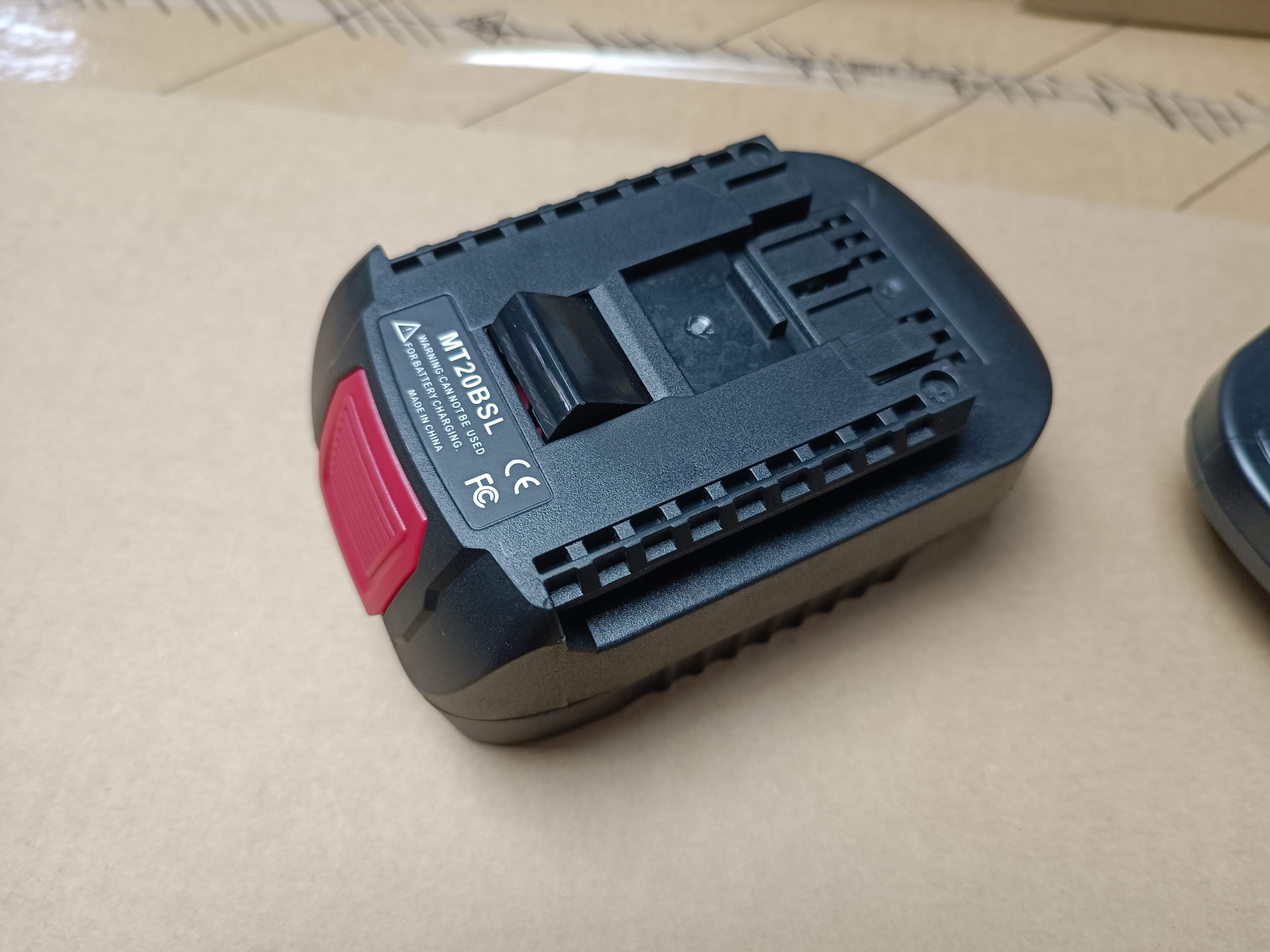 ตัวแปลงแบต Adapter For Makita 18V ให้ใช้กับสว่านยี่ห้อต่าง ดังนี้ Bosch , Milwaukee , Dewalt , Ryobi