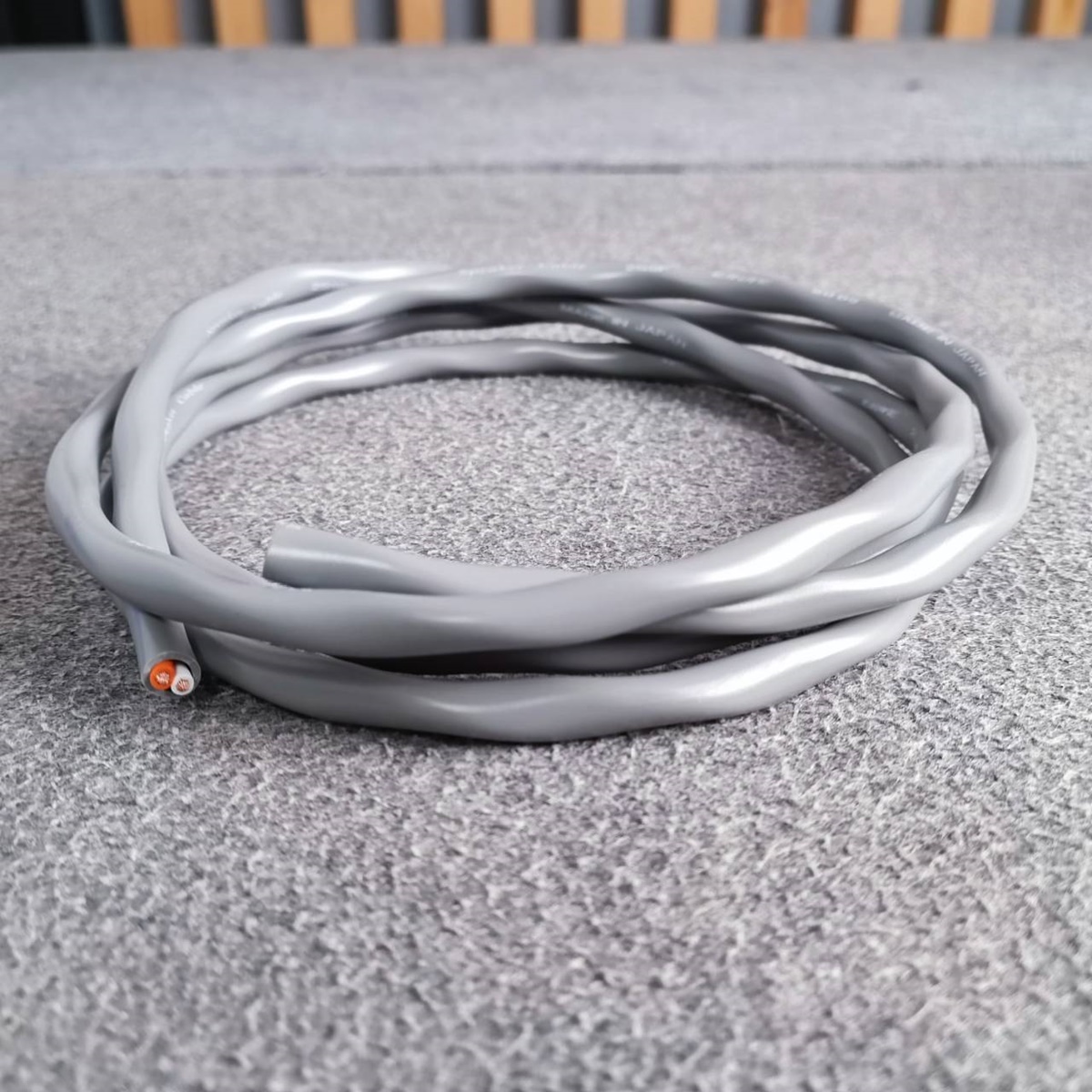 ขด2เมตร สายลำโพงCANARE 2S9F 14AWG สีเทา สายลำโพง2คอร์ ขนาด14awg ทองแดงแท้ Canare Speaker Cable 2S9F เอไอ-ไพศาล