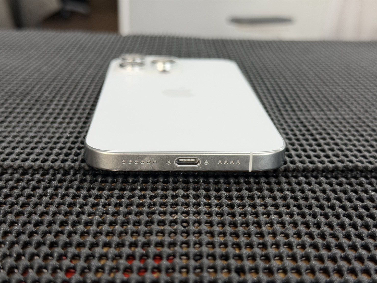 🤍 iPhone 16 Pro Max 256GB White Titanium 🤍 😶🌫️ i16PM❕️เครื่องเดิมๆ❕️#ศูนย์แท้ พร้อมประกันศูนย์ ราคาคุ้ม 👀